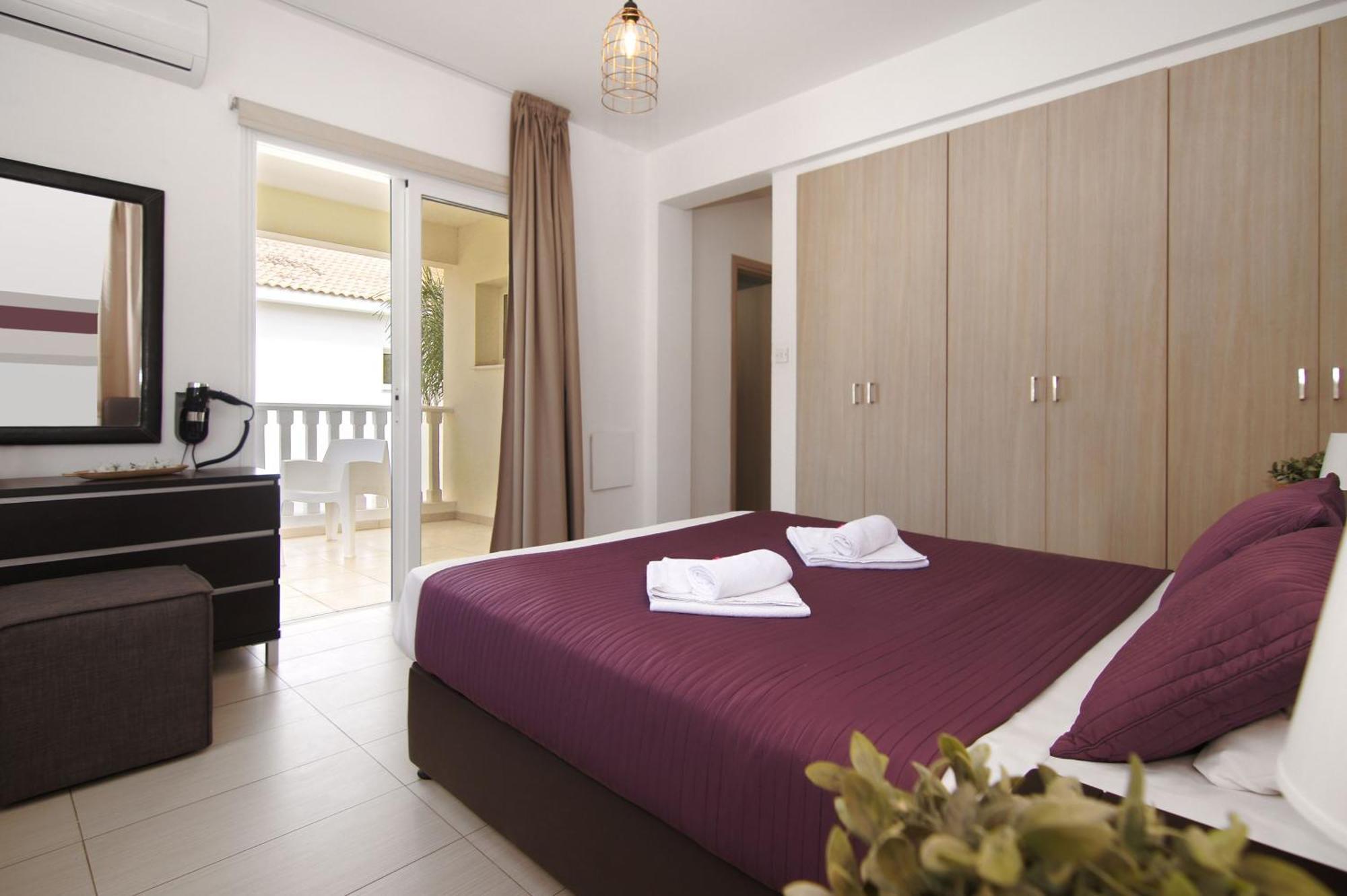 Nissi Sapphire Villa Ayia Napa Exteriör bild